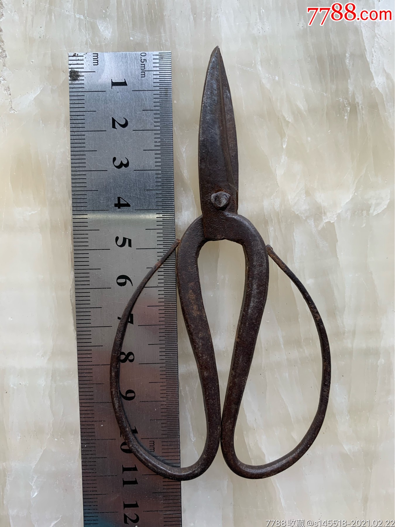老绣花剪刀一只_铁皮盒/铁筒_产地图片_收藏价值_7788奇石收藏