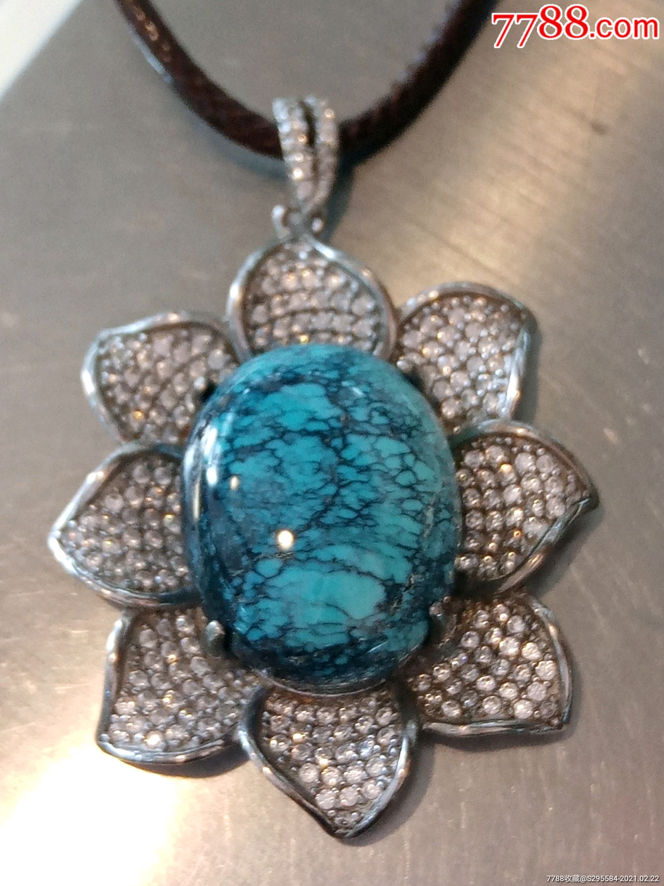 纯天然绿松石精品吊坠