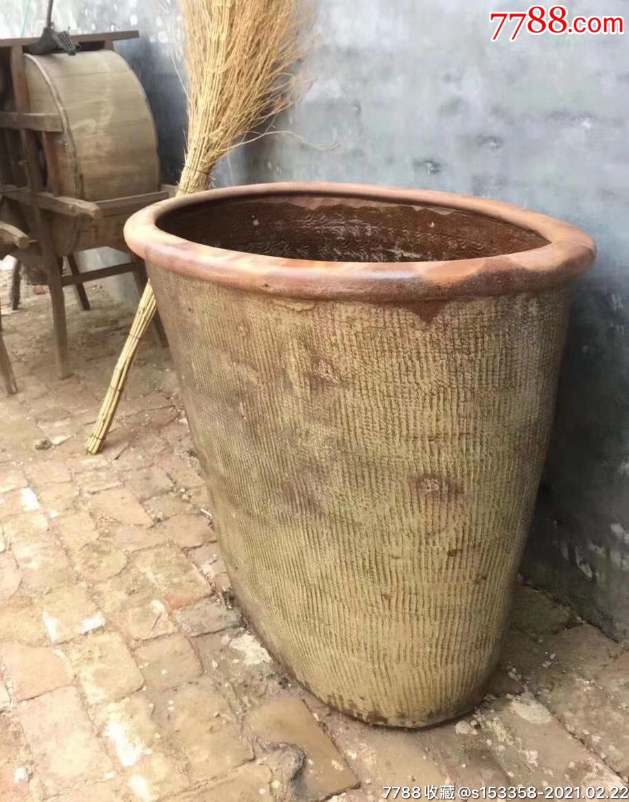 清代大缸椭圆形里外挂釉