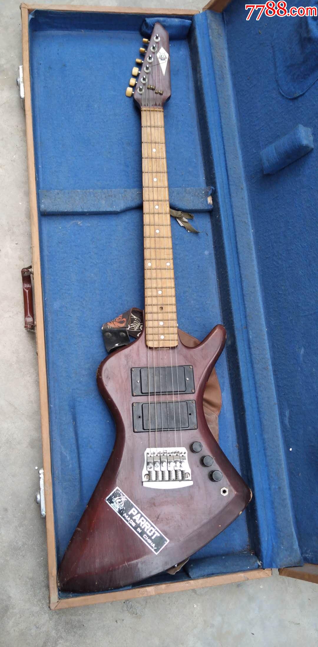 原盒鹦鹉老电吉他