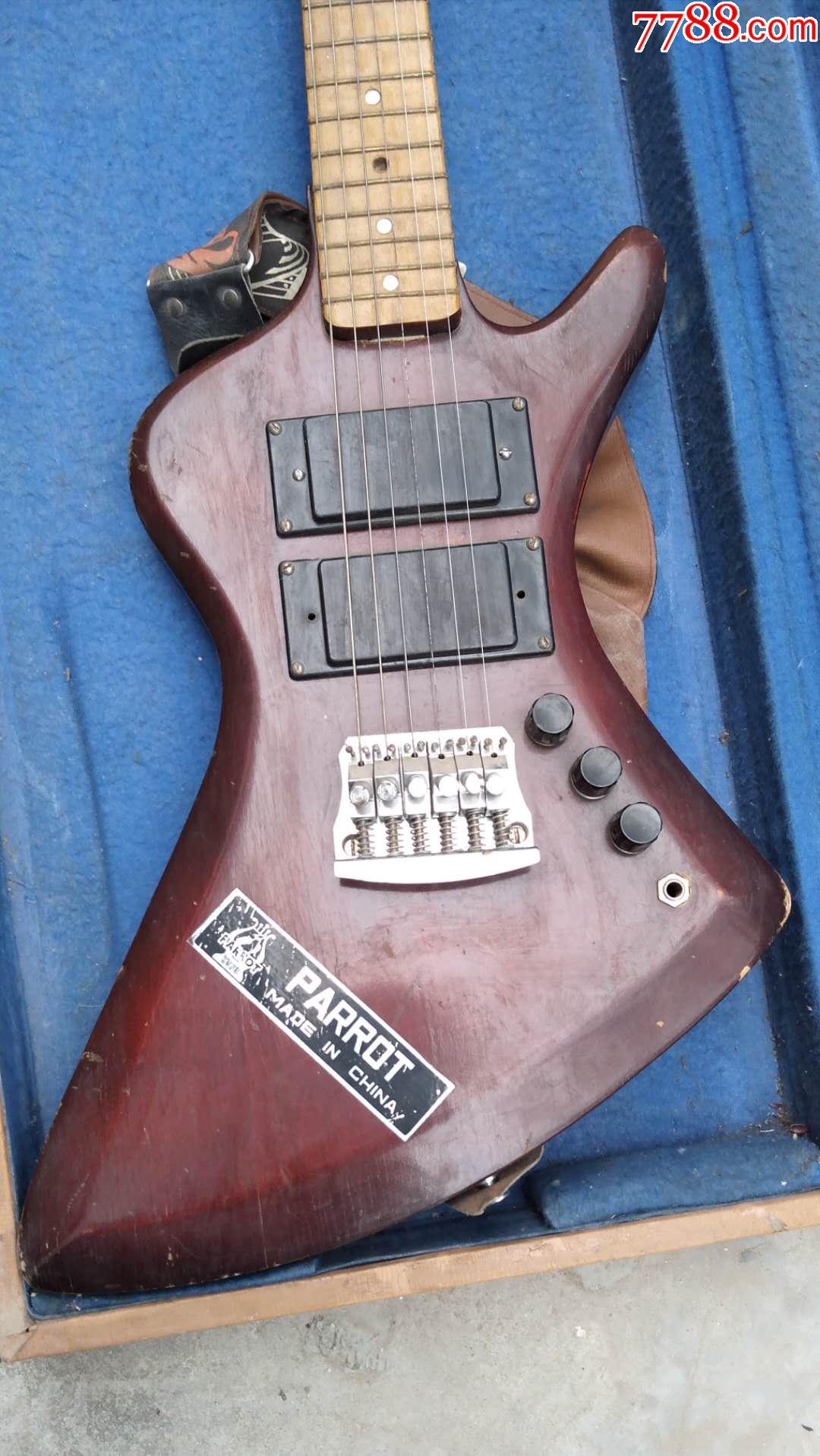 原盒鹦鹉老电吉他