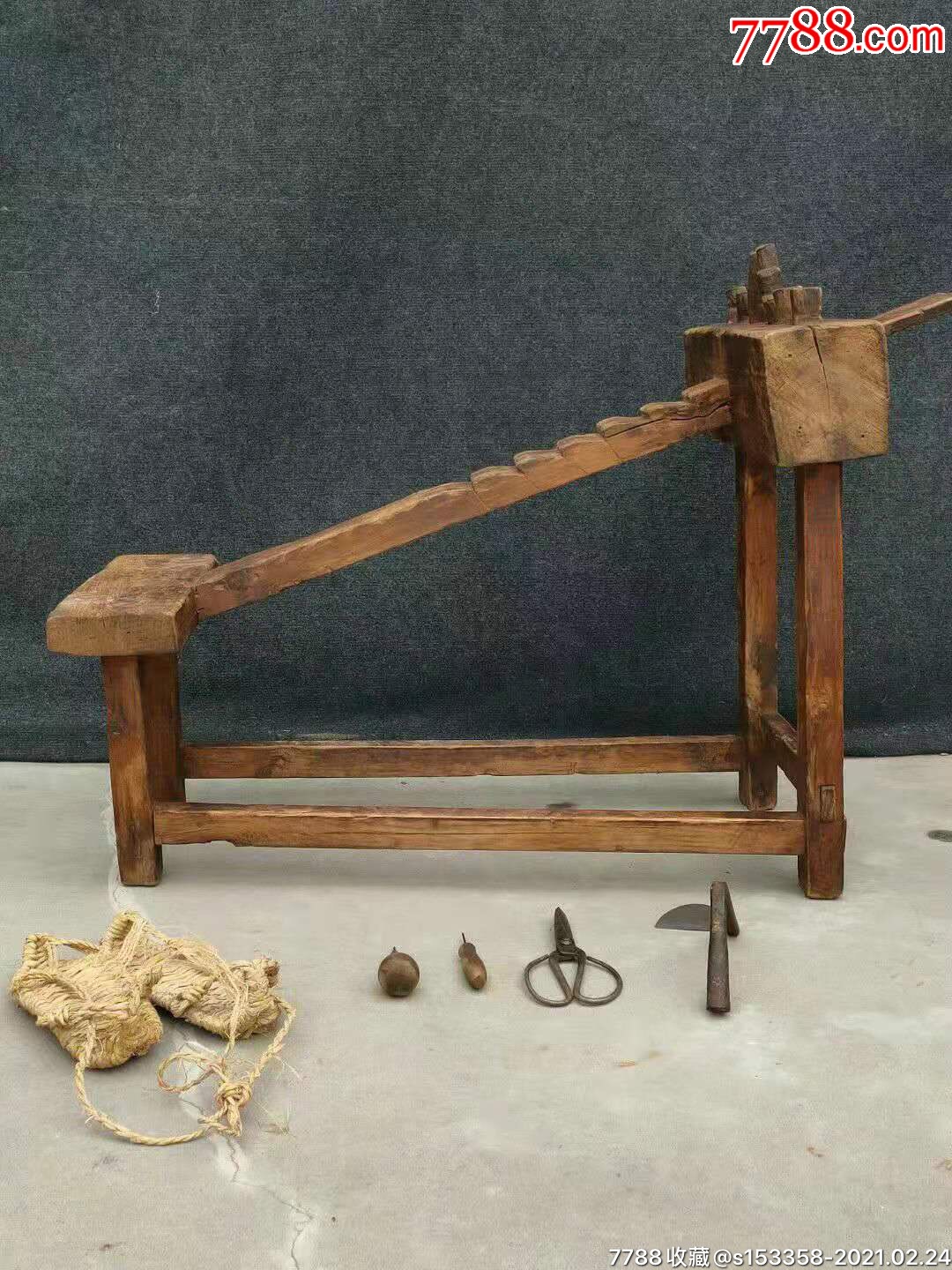 做草鞋的工具的工一套