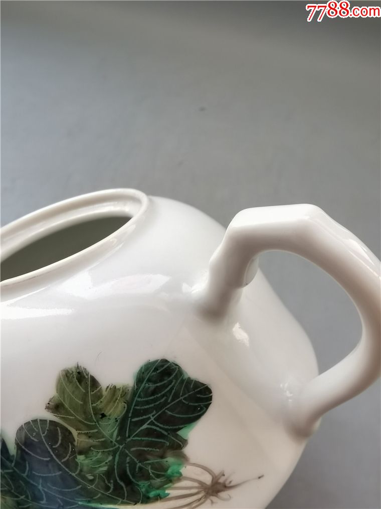 民国新粉彩名家余正青白菜传家壶