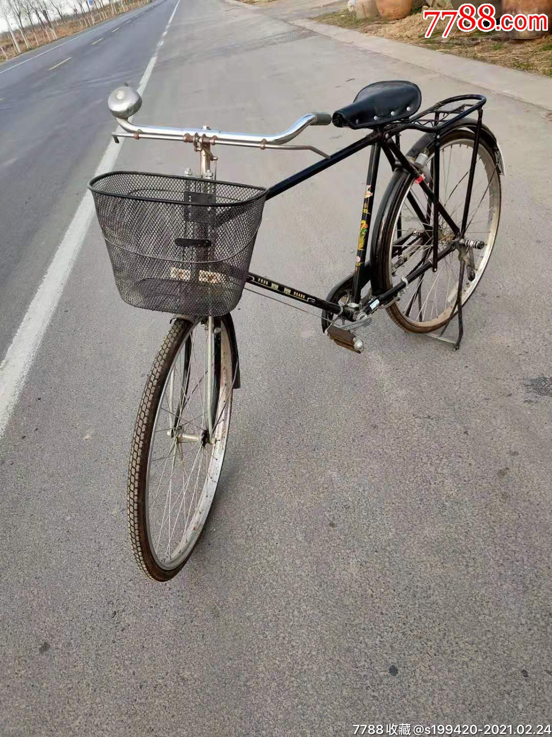 九成新的凤凰牌自行车,正常使用