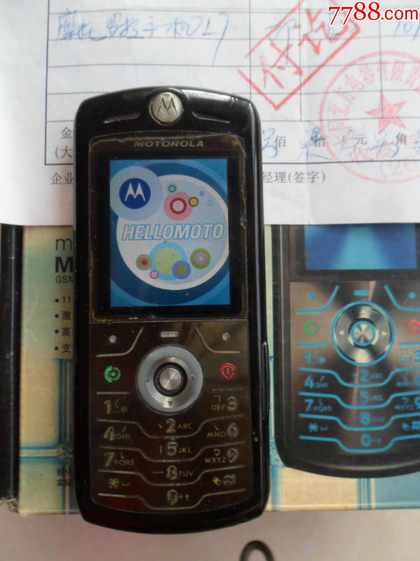 减价800元正宗摩托罗拉手机,全部功能正常.