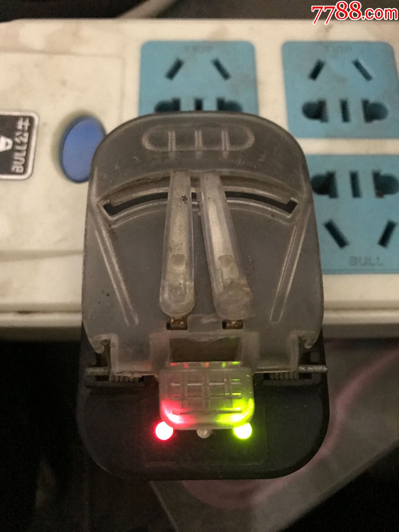 申通万能充电器