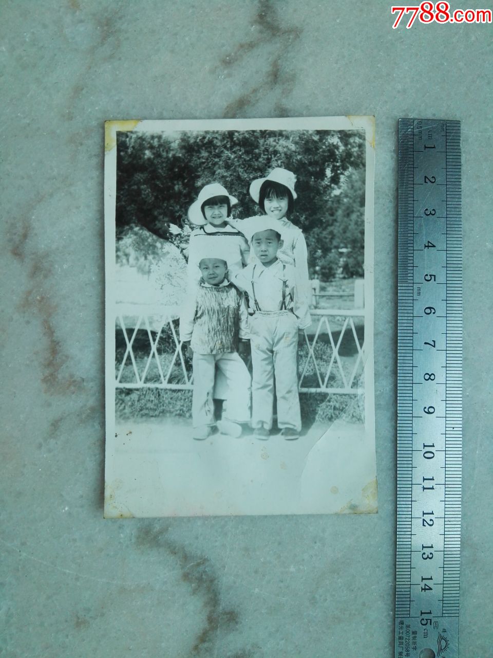 姐弟合影-价格:4元-se78631516-老照片-零售-7788收藏__收藏热线