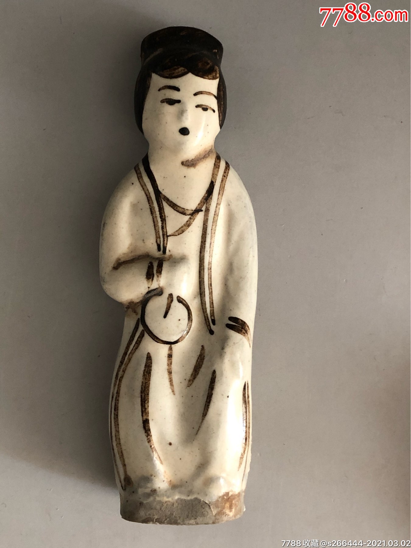 辽金时期素三彩人物俑