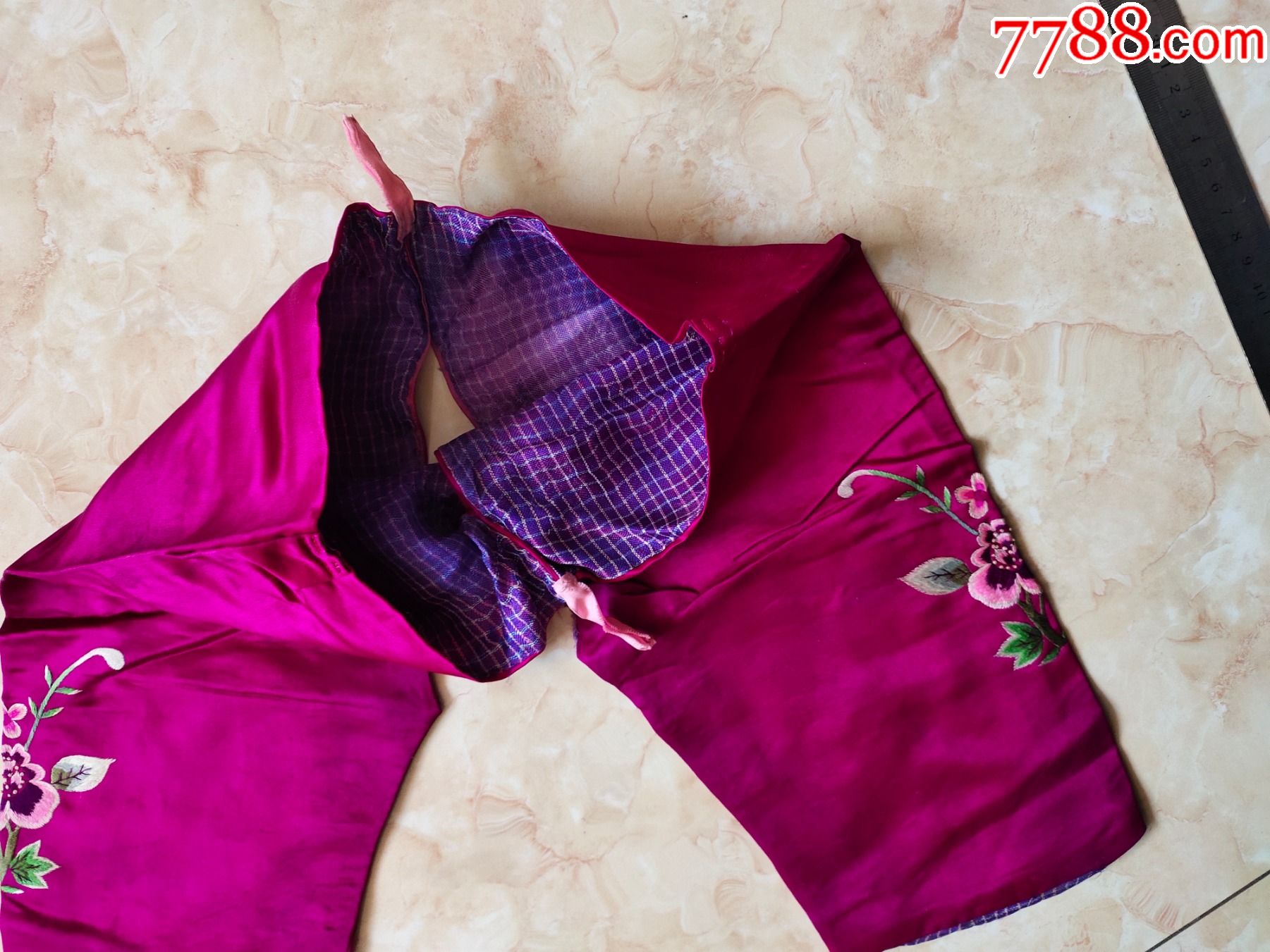 民国小孩绣花裤子