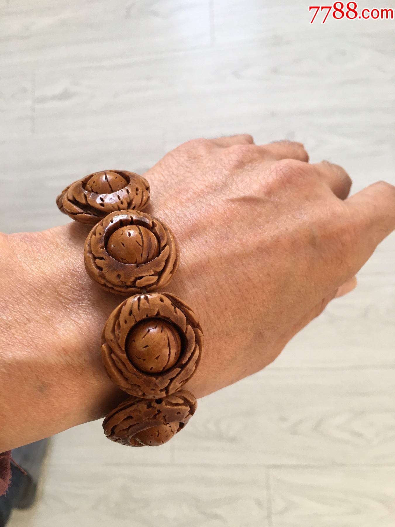 天然蟠桃核精工转运珠手串,包邮.