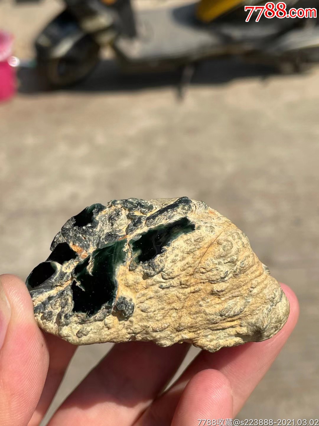 大马坎场口,冰种脱沙蓝水墨翠,黑度够,干净,140克_翡翠/缅甸玉_第2张