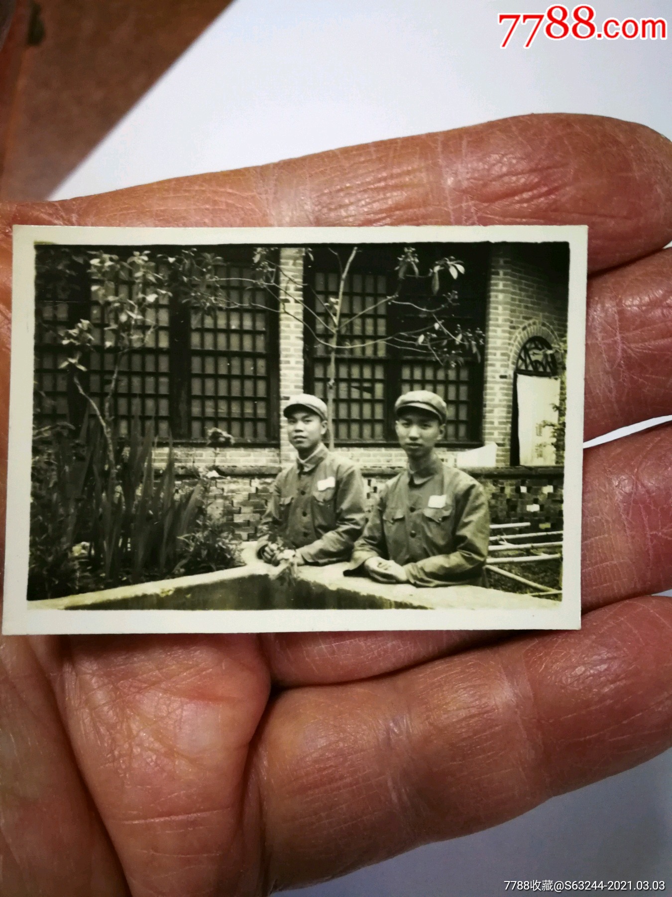 两军人(年份不详)_老照片_三六九九来赶龙宝场【7788收藏__收藏热线】