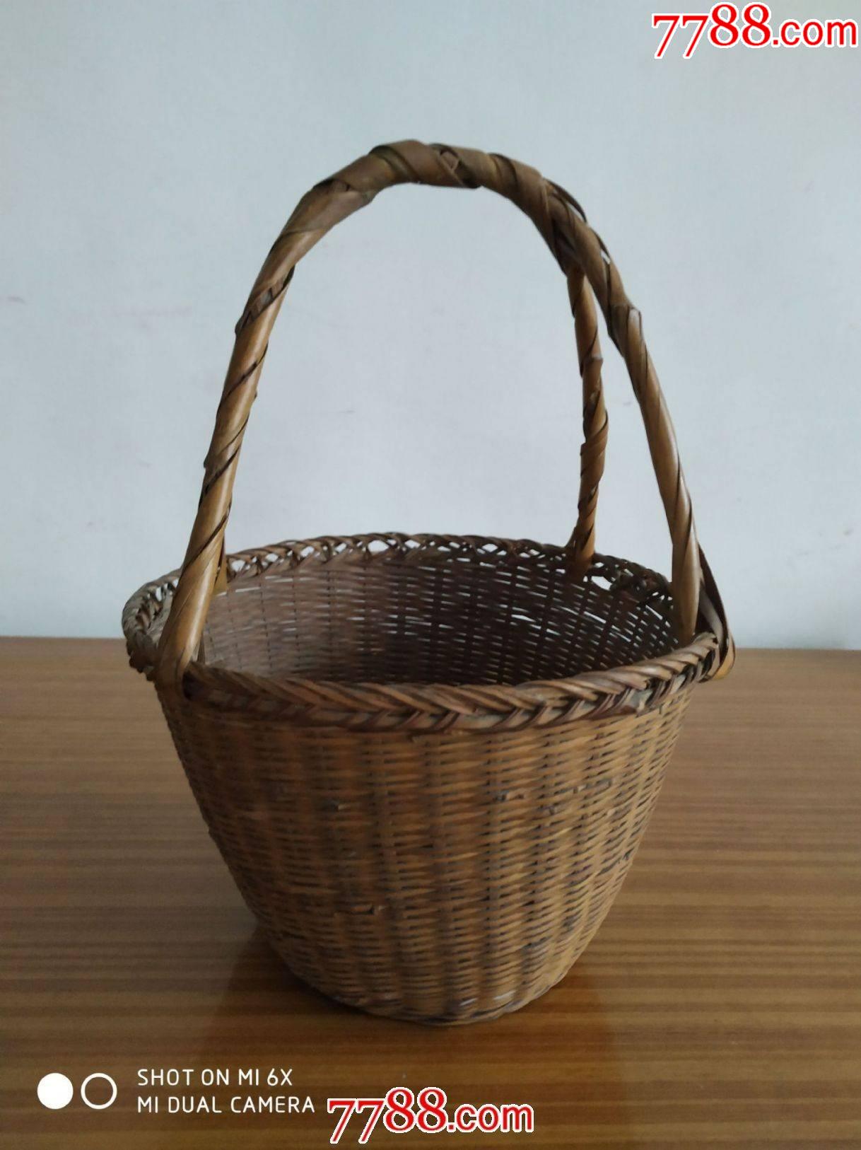 八十年代:竹编"杭州蓝"子一只