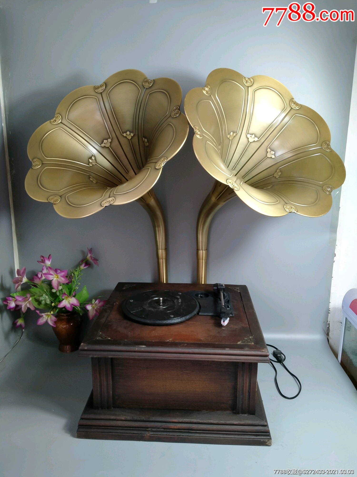 双喇叭留声机音质清晰品相一流尺寸如图戏曲歌曲爱好者的佳品