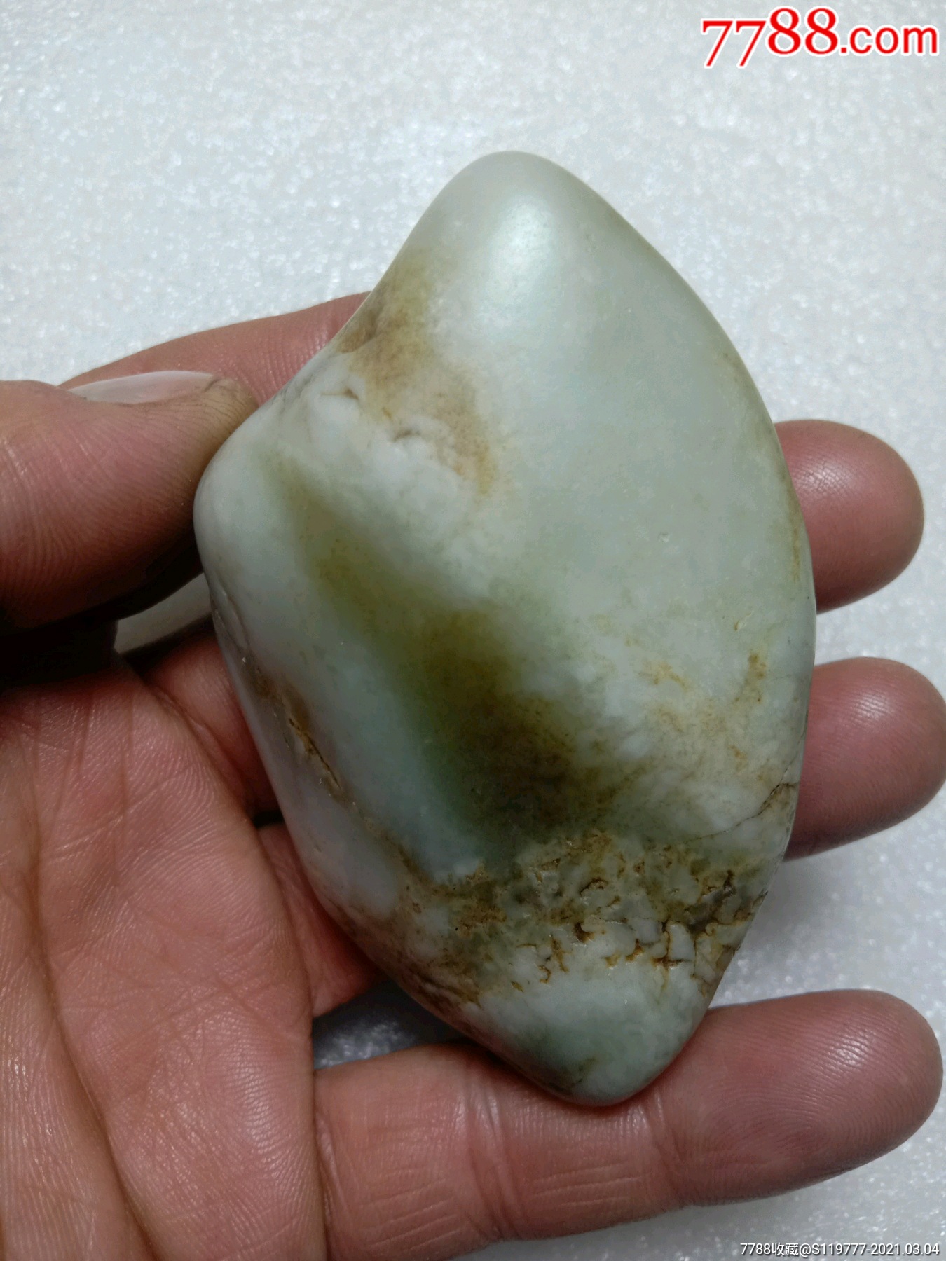 和田糖白玉籽料把件