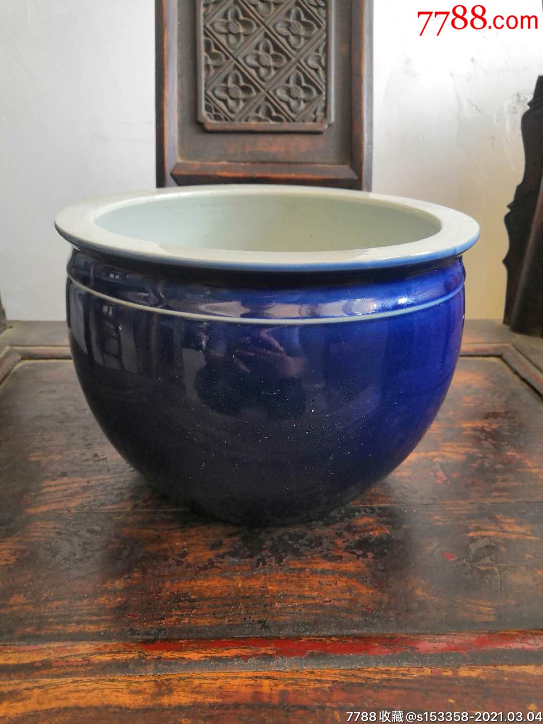 民国时期霁蓝釉卷缸