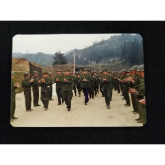 1988年11月，刘精松司今员率沈阳軍区慰问团赴老山前线，董文华(se78699716)_7788收藏__收藏热线