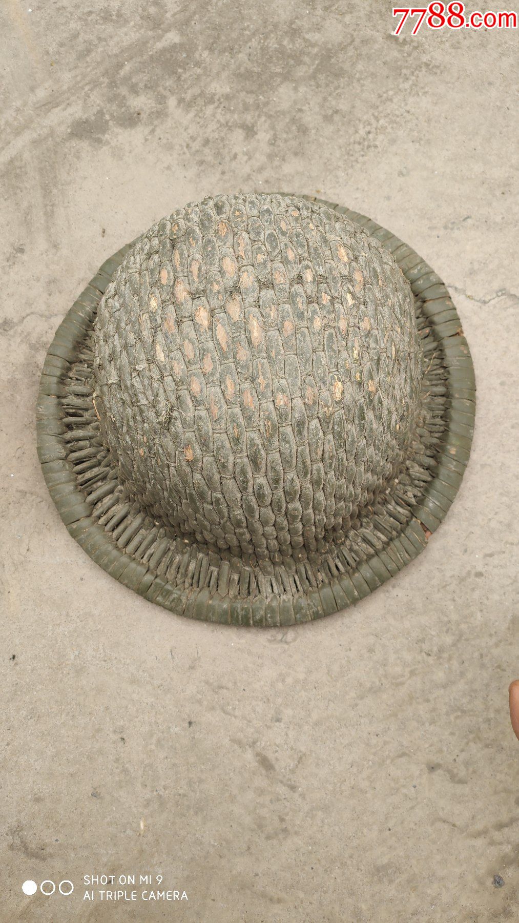 生活民俗类;一个老的草编藤编安全帽-植物编织工艺品-7788股票收藏