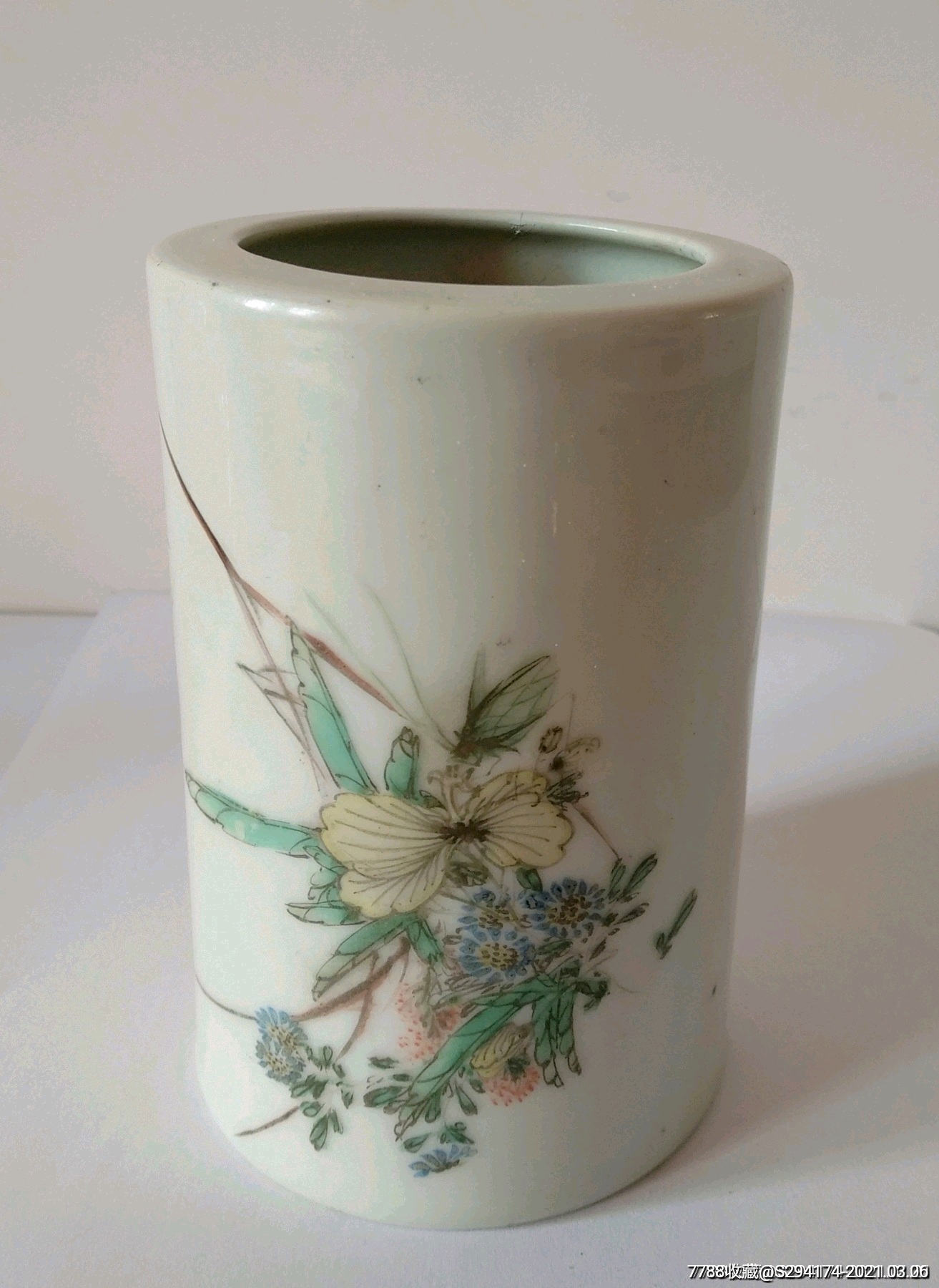 民国春林阁细粉彩笔筒