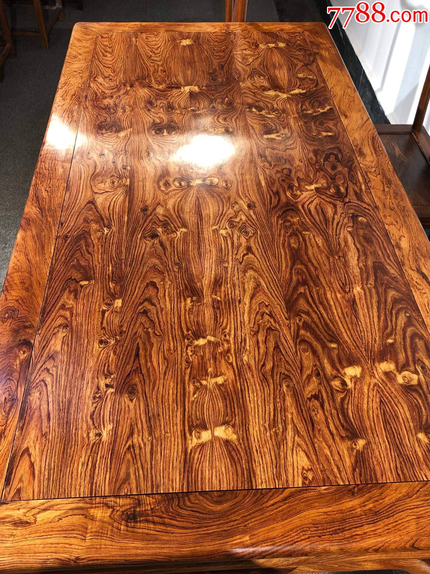 精品大叶黄花梨餐桌