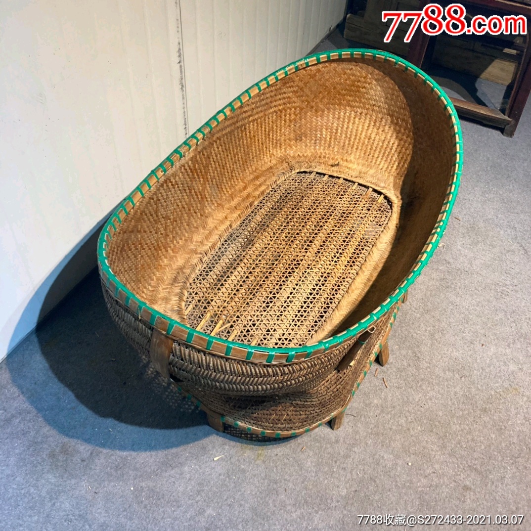 精品竹编婴儿床,保存完整,品相一流,包浆红润,全品保老