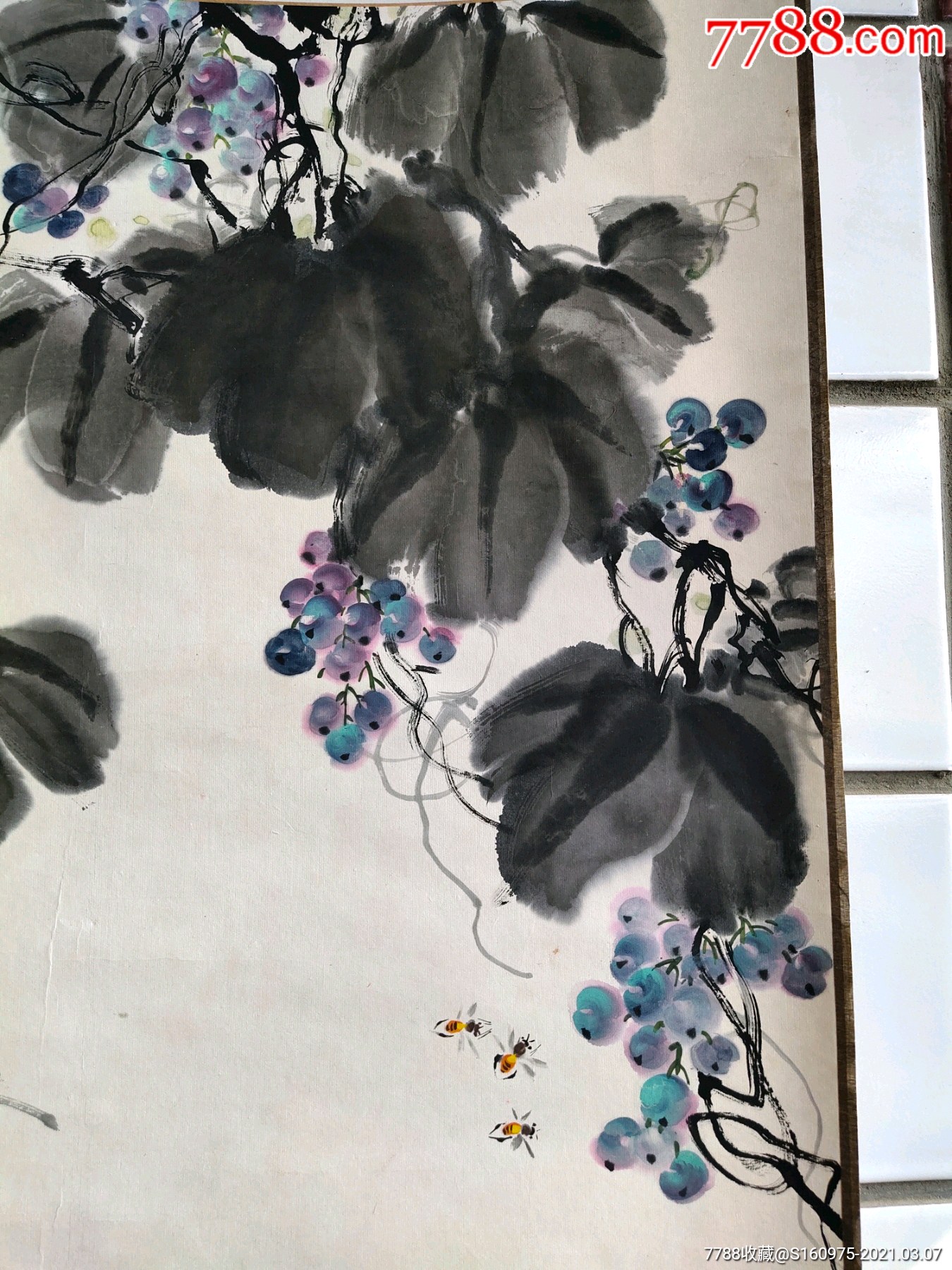 著名齐派画家安炳兆葡萄蜜蜂图轴,河北省美协会员,齐白石徒孙(师承
