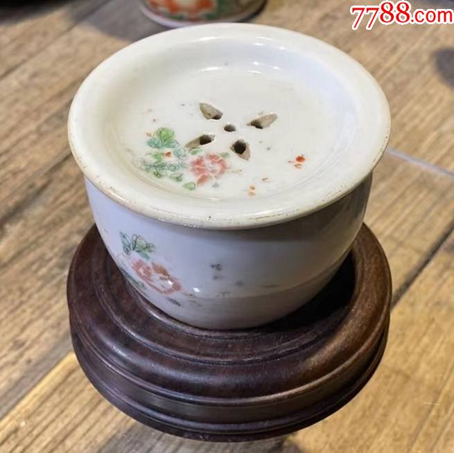 民国粉彩蛐蛐罐