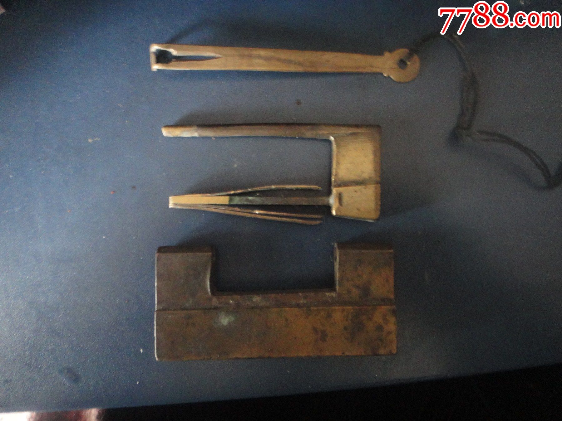 老铜明代凸字形铜锁1-542