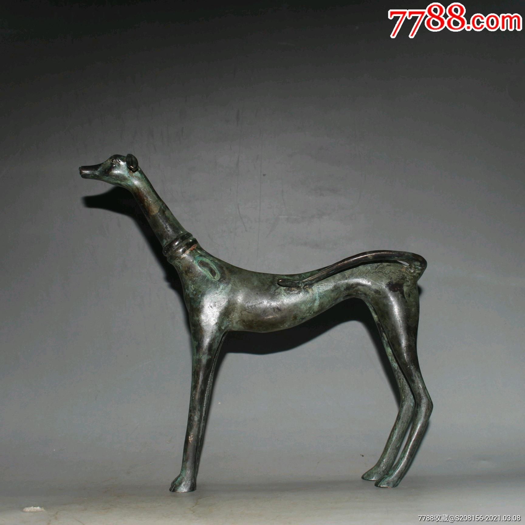 青铜狗摆件