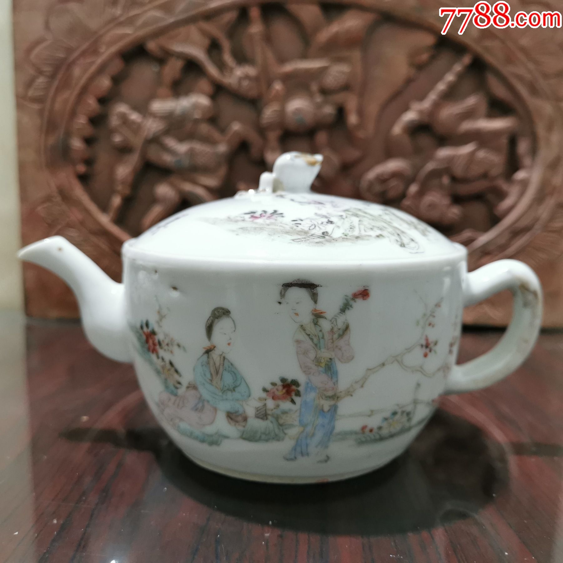 民国余远生粉彩仕女美人如玉瓷茶壶