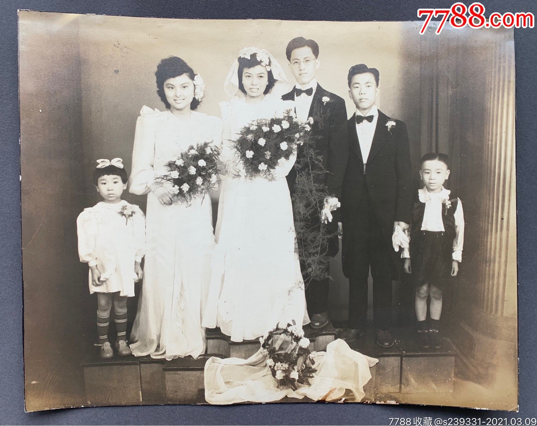 民国时期西式婚礼现场新郎新娘伴郎伴娘男女花童婚纱合影银盐老照片一