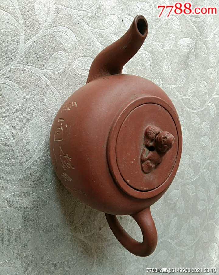 老紫砂器之十七:紫砂名手红雨刻绘高狮灯紫砂壶