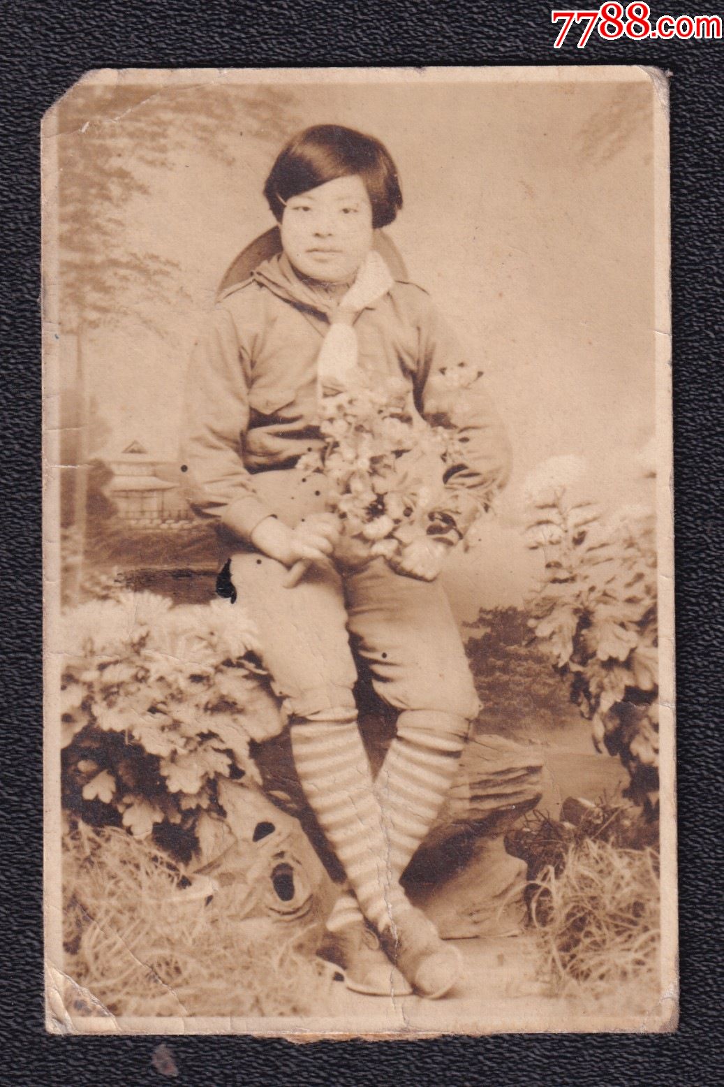 民国年代少女童子军老照片1张(尺寸约3.8*5.9厘米)