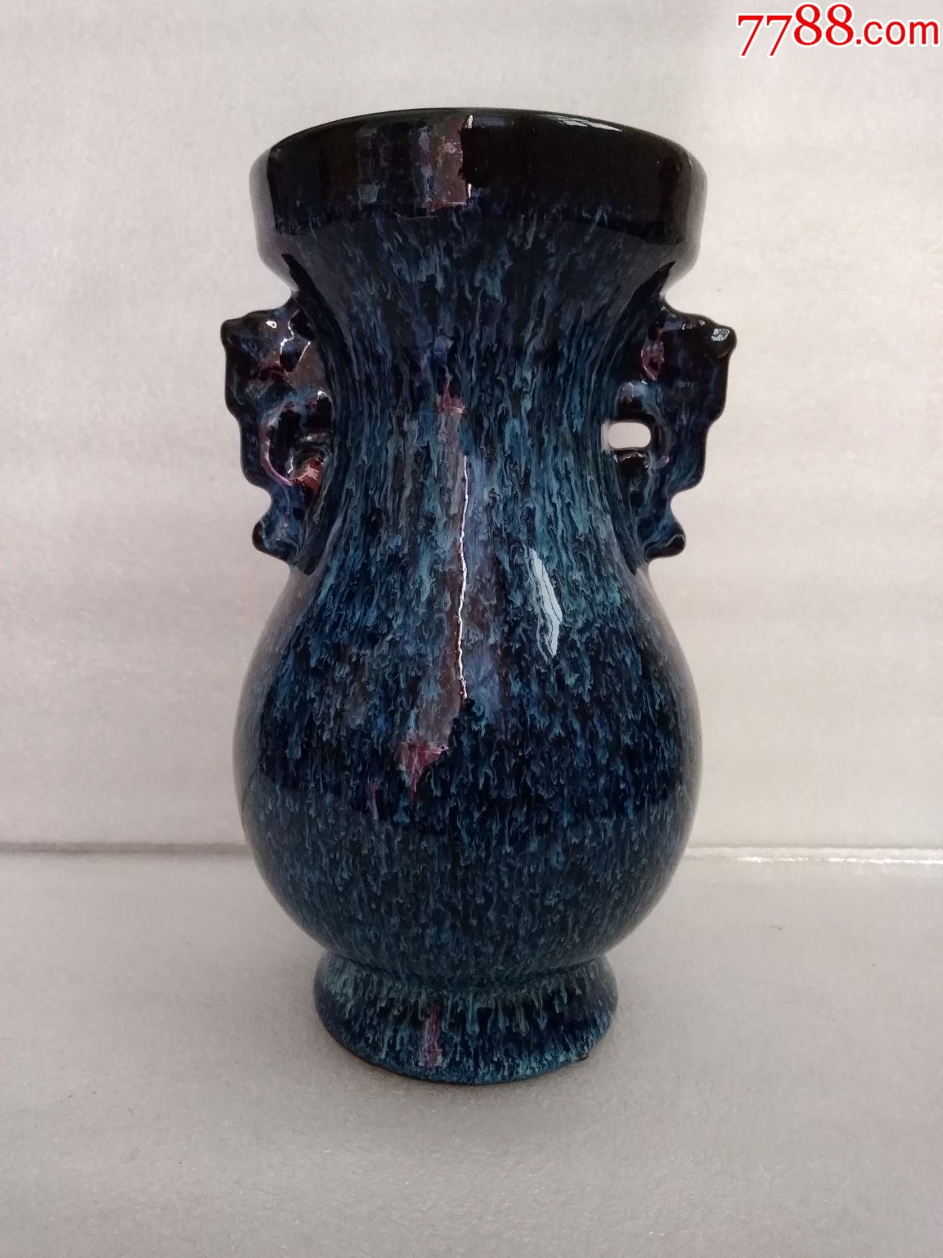 石湾美术陶瓷厂纪念贯耳瓶