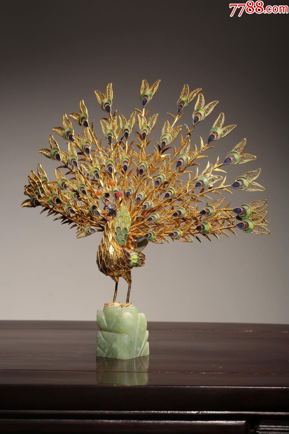 海外回流银鎏金加彩孔雀开屏摆件原配青玉座