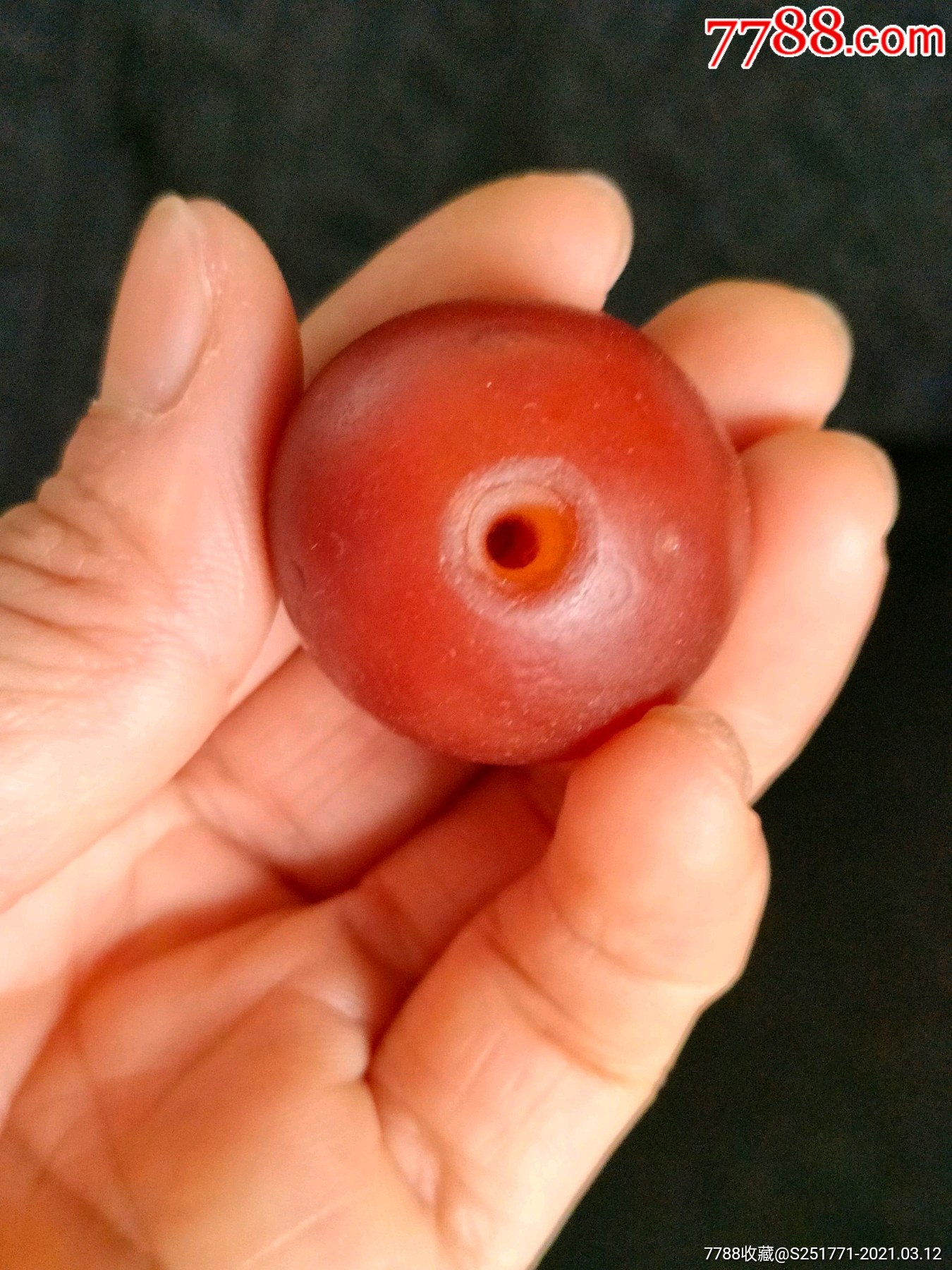 老玛瑙珠子一个