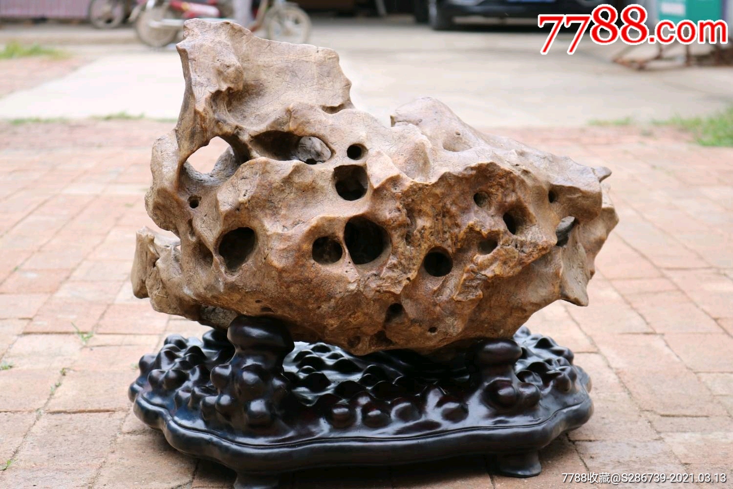 纯天然太湖石原石太湖石久享"千古名石"之盛名,它在中国四大传统名石