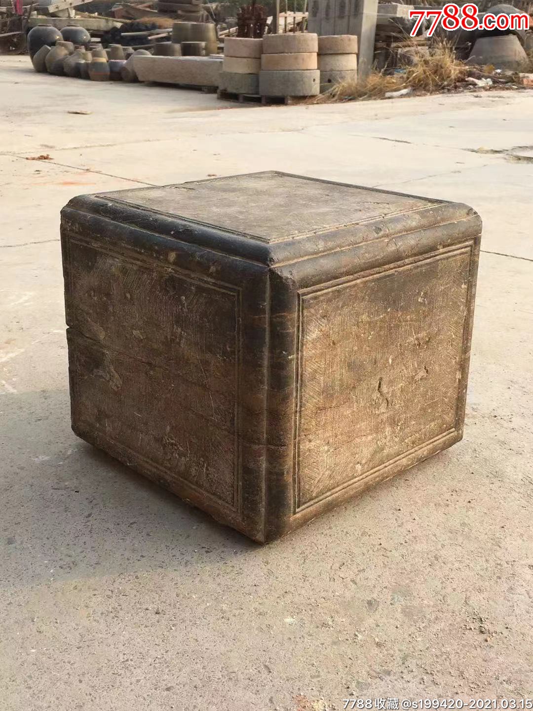 明代青石六面工一样方墩一对,品相完好,保存完整,造型美观,包浆一流.