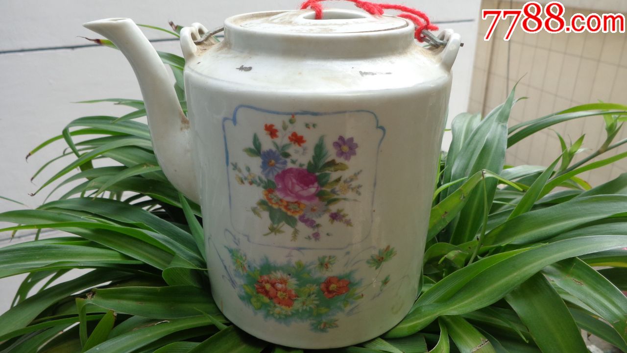 江西王永顺出品花卉桶壶