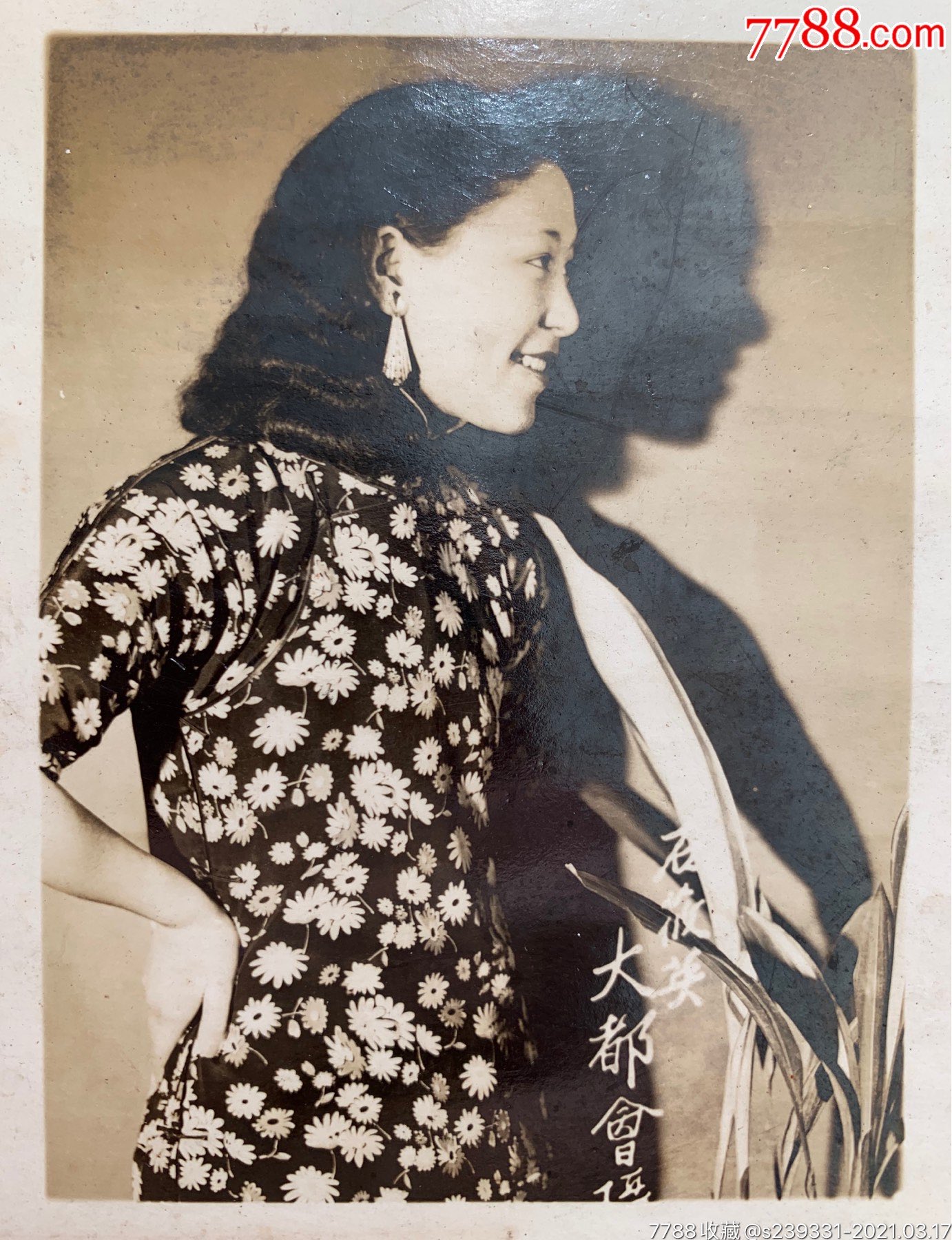 民国时期上海大都会照相馆摄制沪剧大师石筱英少女时代旗袍写真银盐