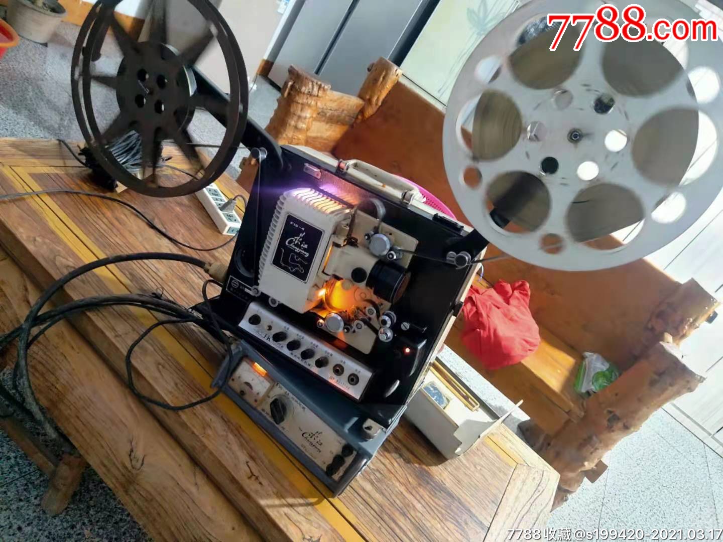 16毫米長江牌f16一4鎢燈電影放映機一套全品九成新圖像清晰聲音響亮