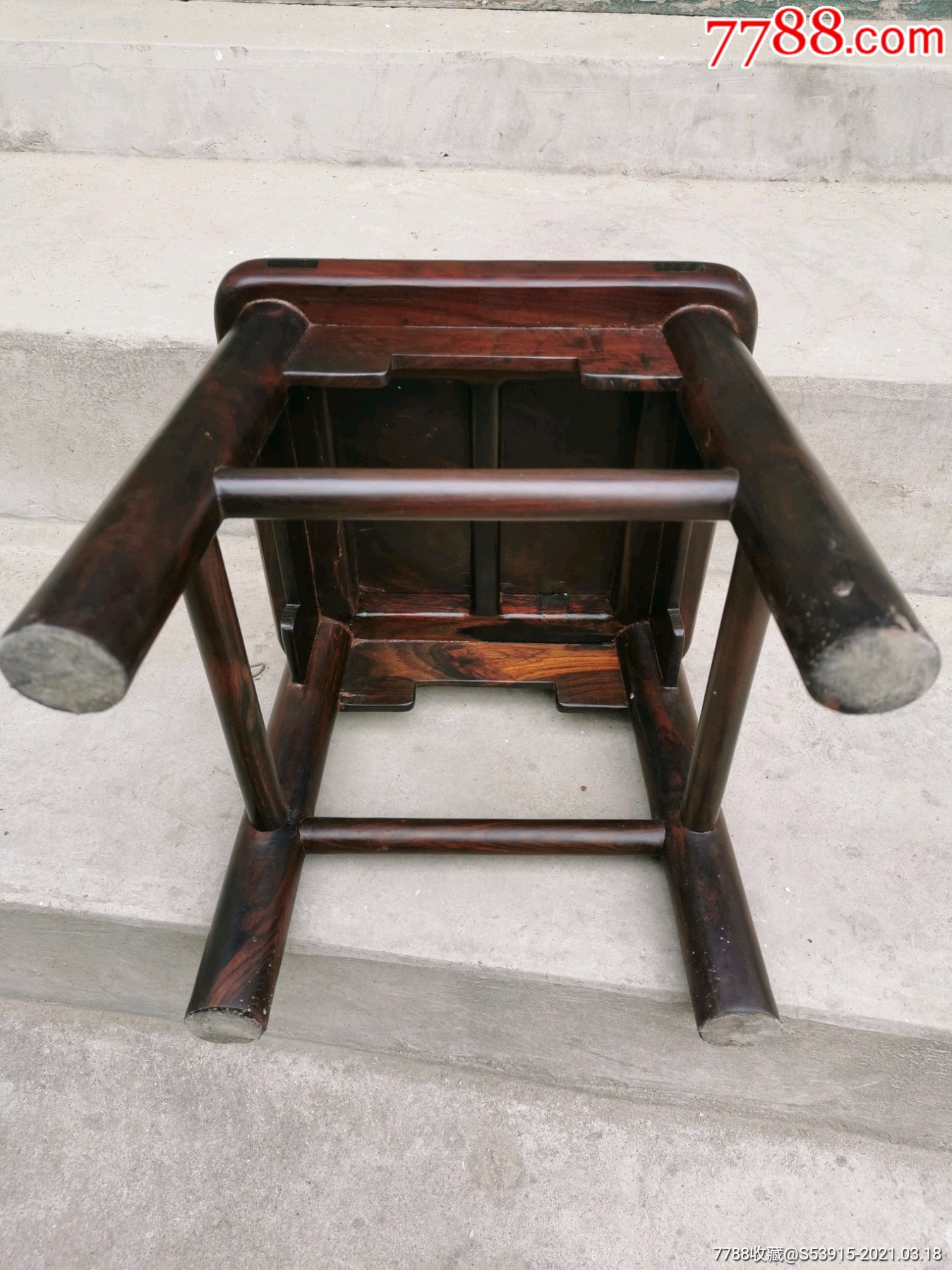 老红木酸枝凳子
