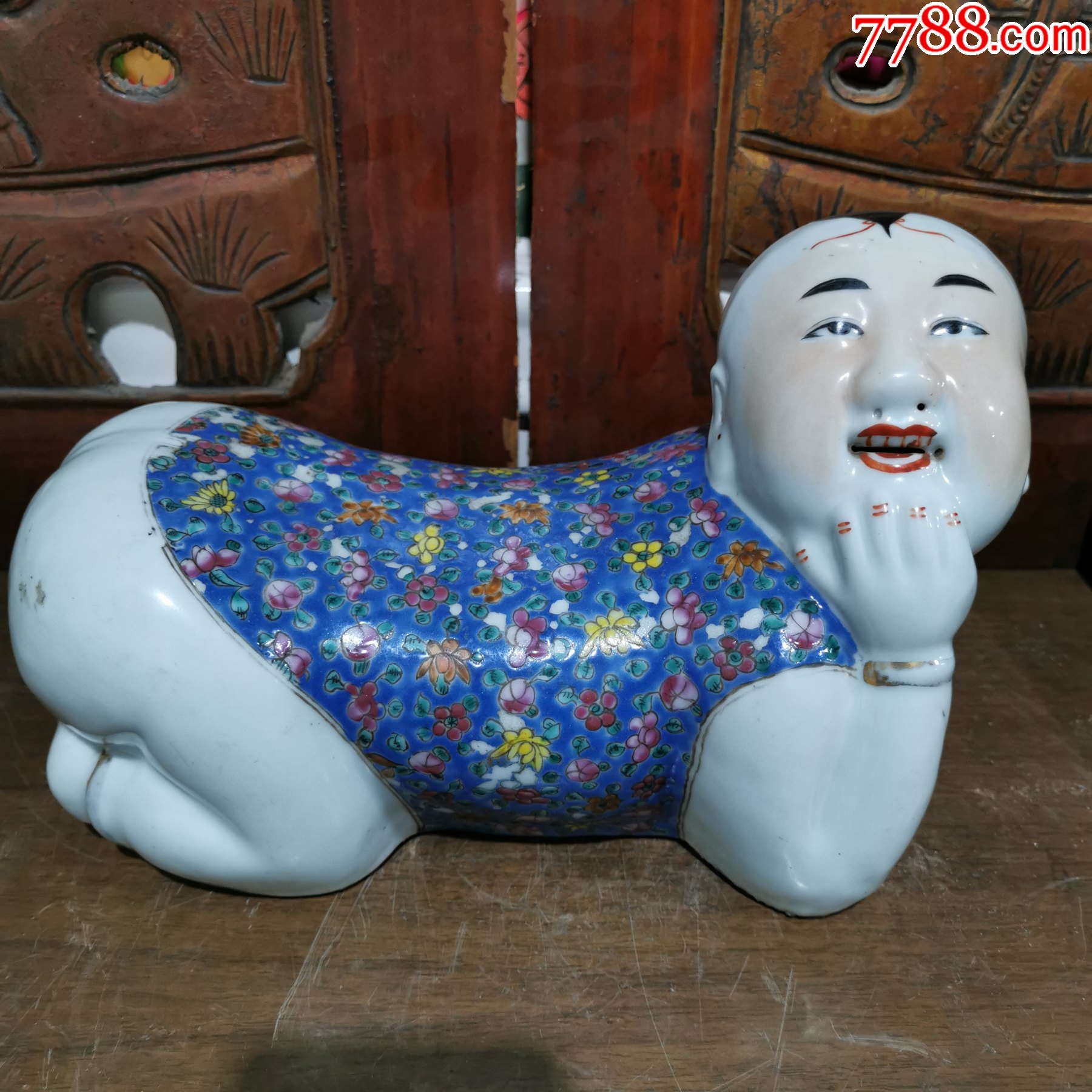 民国粉彩瓷娃娃枕
