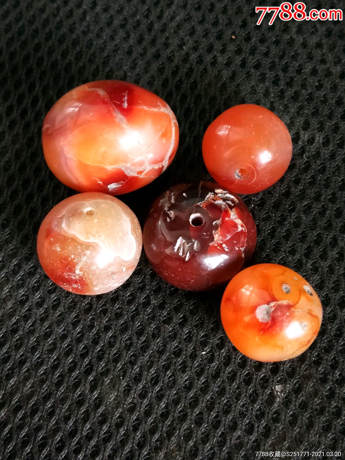老玛瑙珠子五个