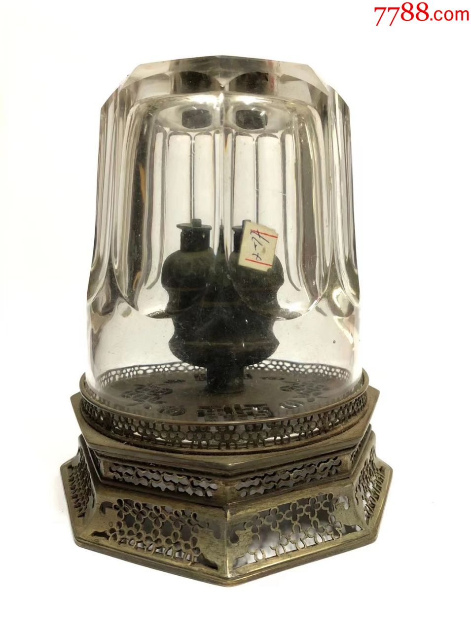 清代老铜镂空十字花金钱纹八角大烟灯一盏