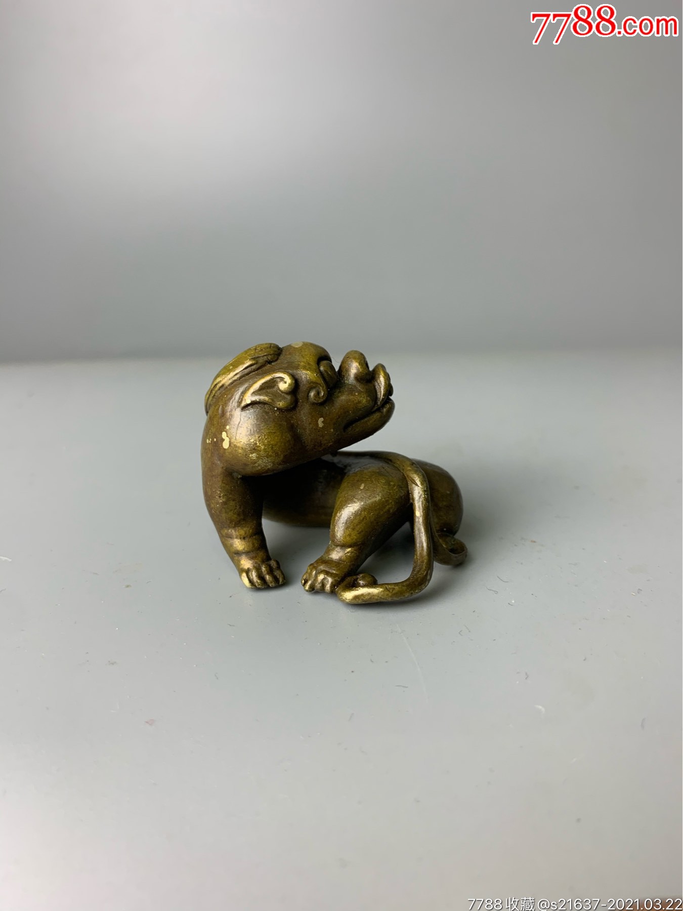 实心铜螭龙手把件