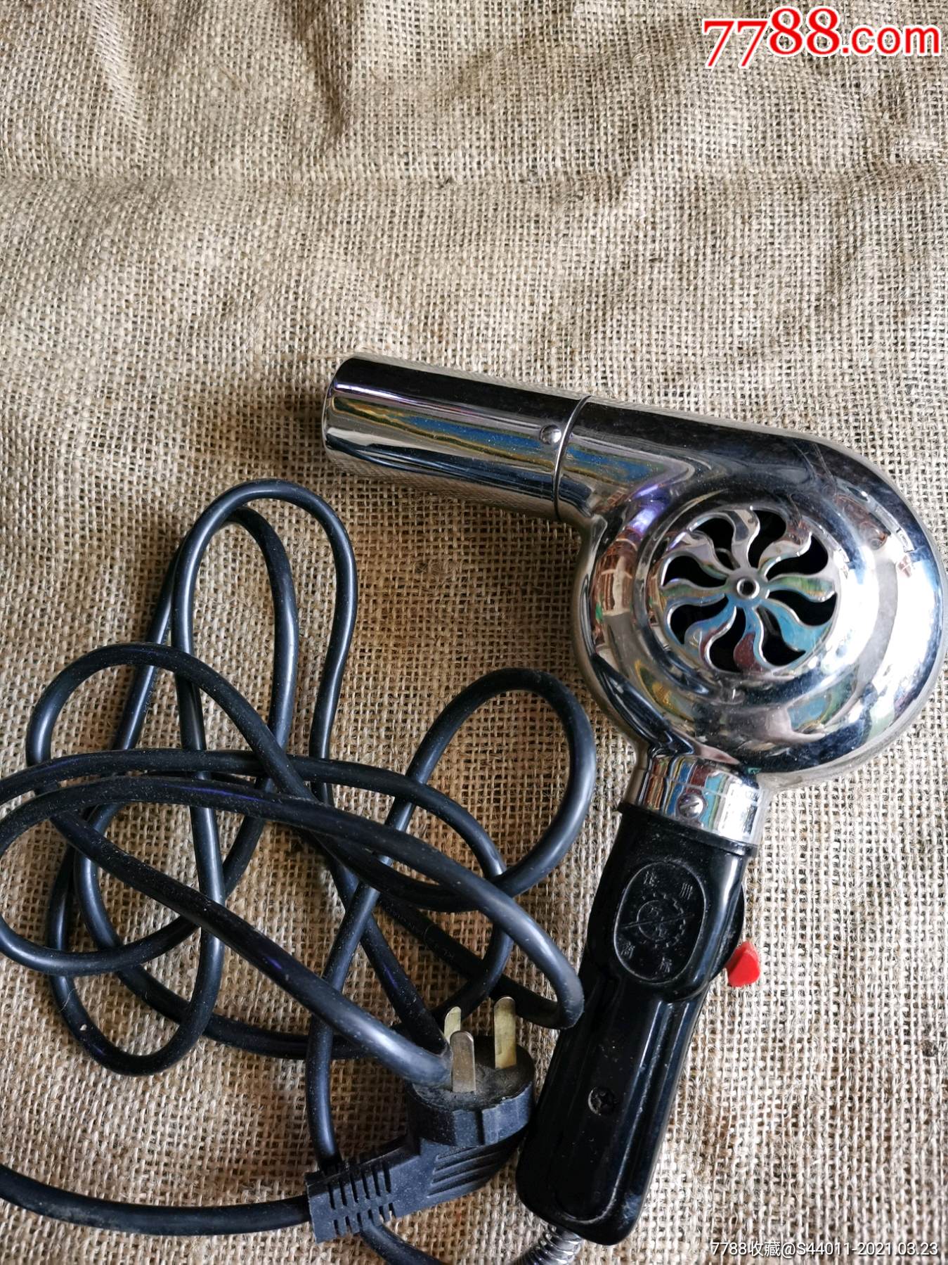 八十年代上海万里牌髙级电吹风