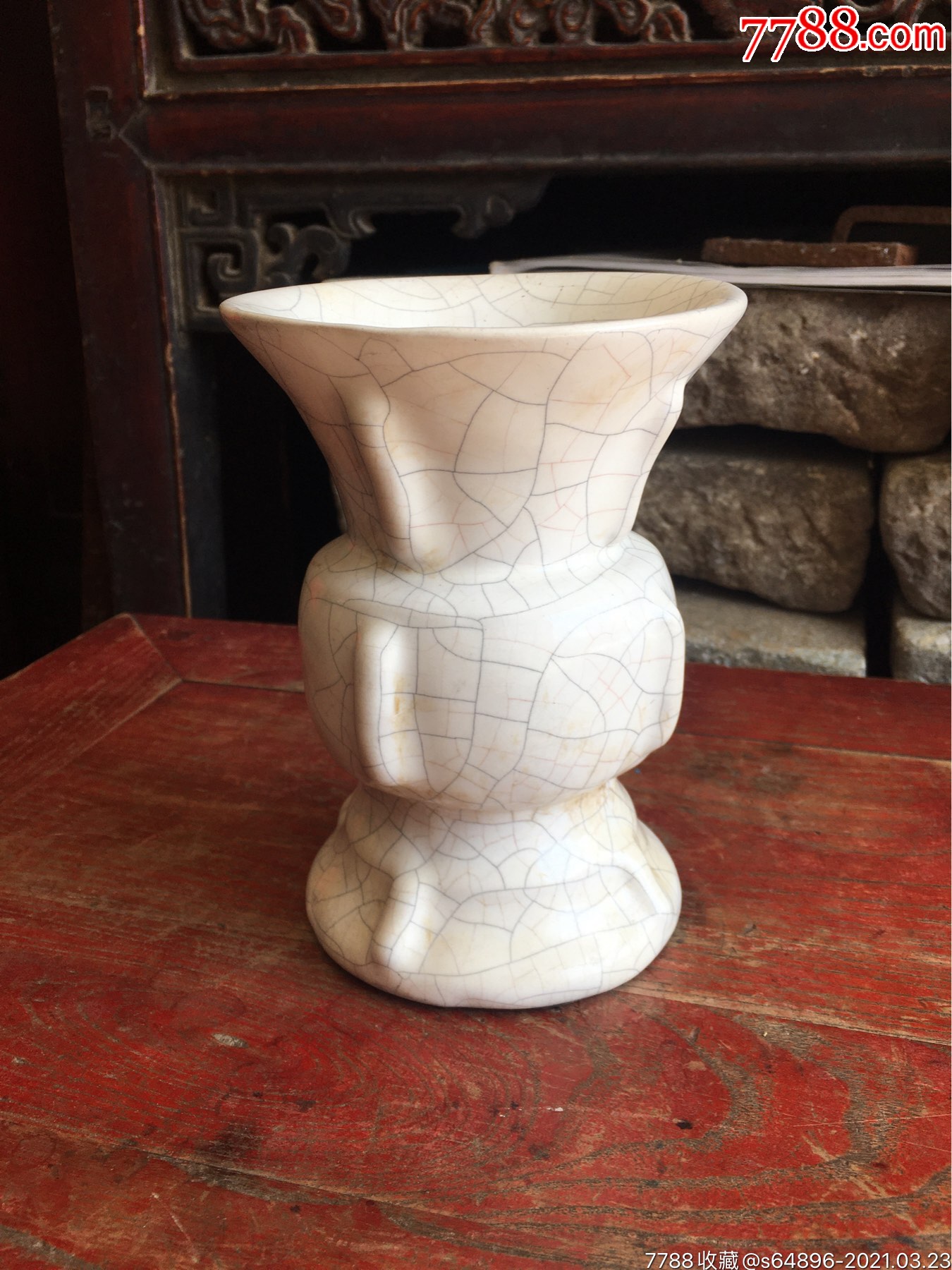 民国时期哥釉冰裂开片老花觚