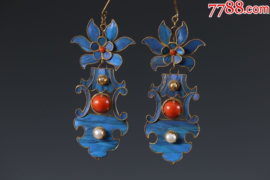 旧藏梅花纹点翠耳环