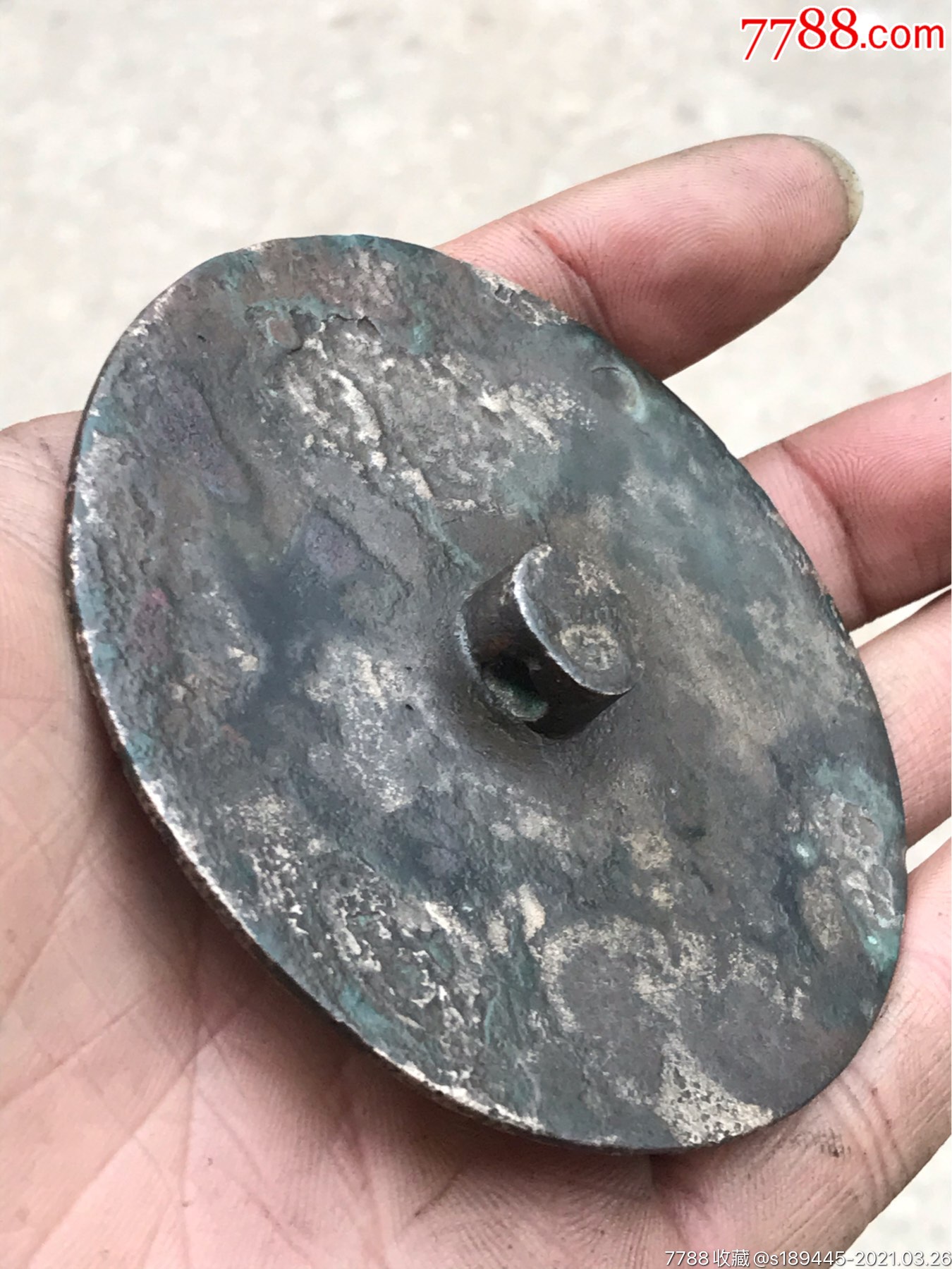 明代老铜镜,水坑货有腐蚀坑洼,无漏裂,品相如图保真